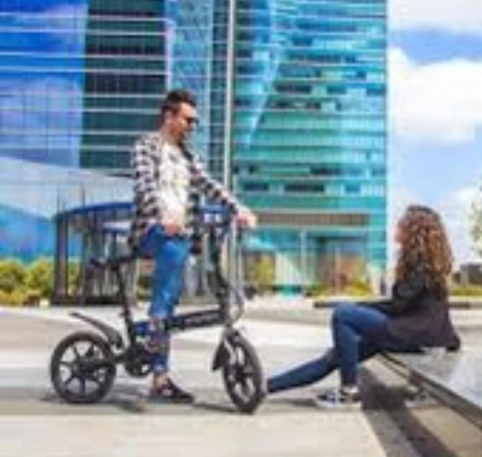 Suites Las Setas & Bicicletas Electricas Gratis Sevilla Bagian luar foto