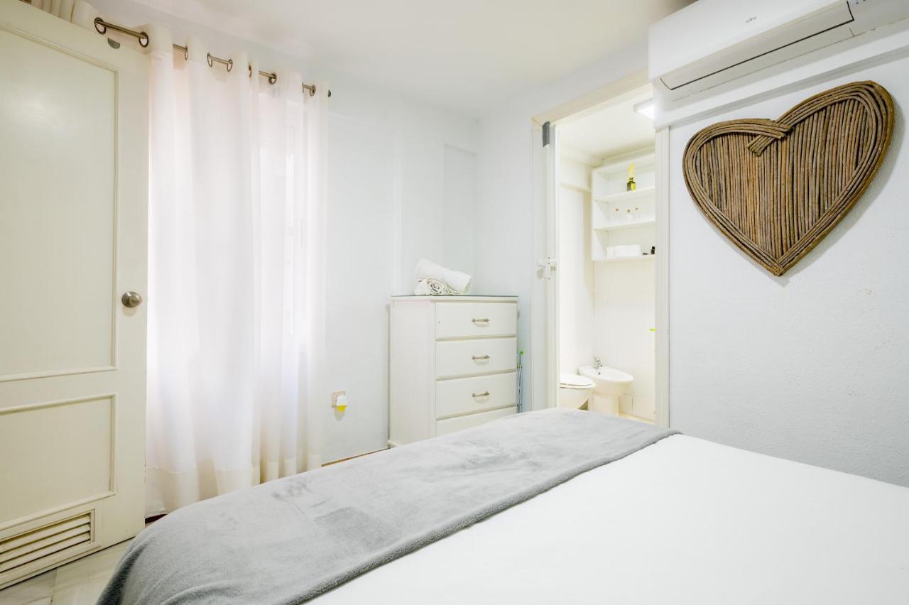 Suites Las Setas & Bicicletas Electricas Gratis Sevilla Bagian luar foto